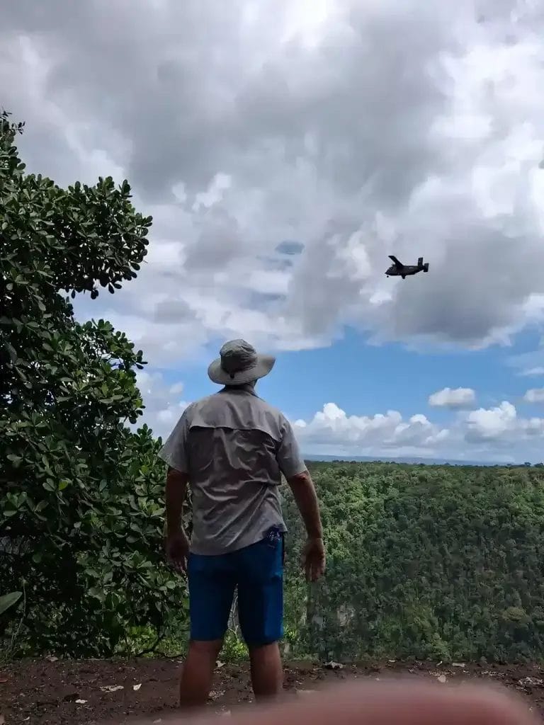 tourist enjoy view in kaietuer falls tours