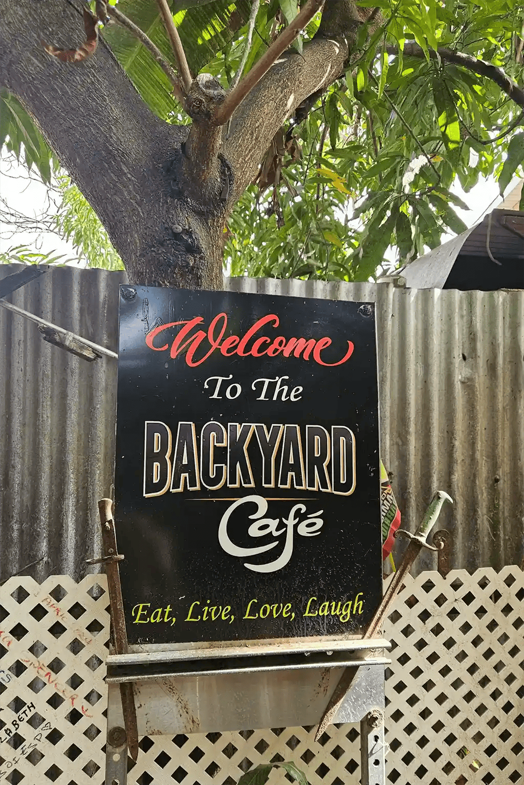 Georgetown market and city tour with lunch at Backyard Café